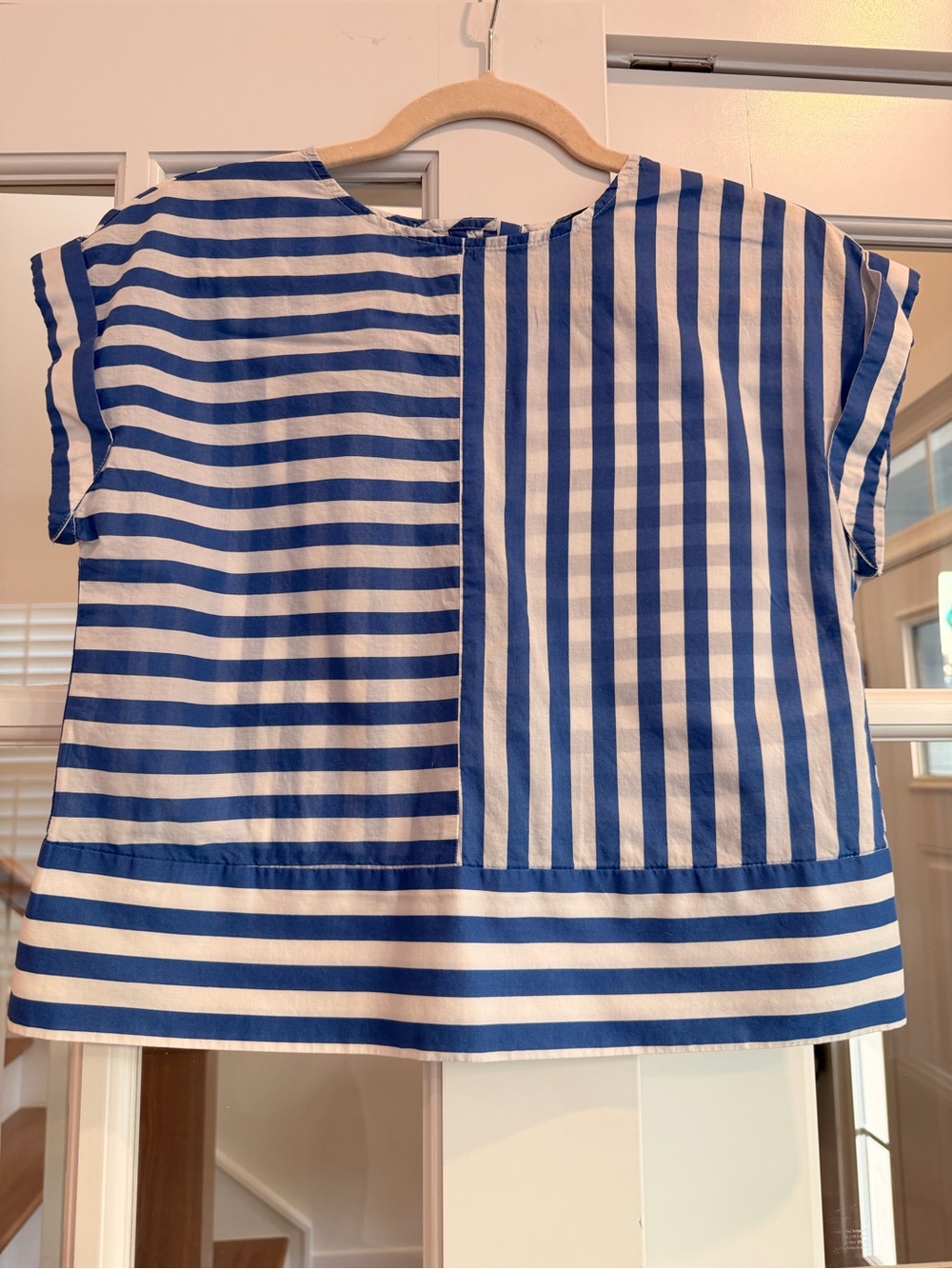 Banana Republic blue & white striped blouse XS
